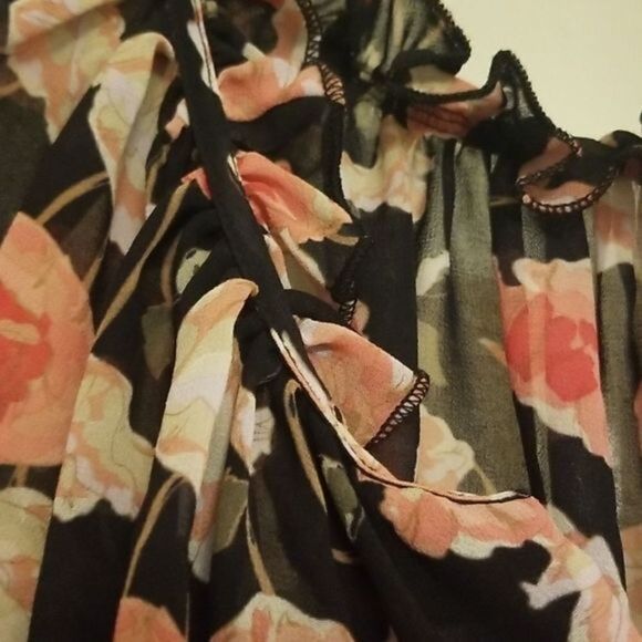 Cotton On Women's Floral button down floral top size small - Picture 6 of 8